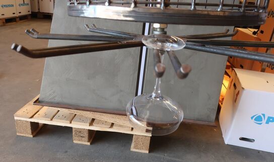 2 stk. glasholdere i industrielt design til loftmontage