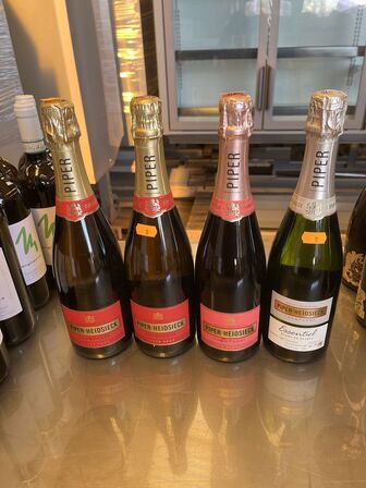 4 flasker champagne PIEPER-HEIDSIECK BRUT, tre varianter