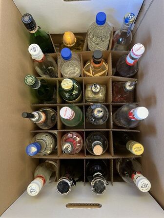 113 flasker uspecificeret spiritus, likør, shots, anbrudte flasker