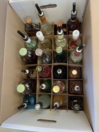 113 flasker uspecificeret spiritus, likør, shots, anbrudte flasker