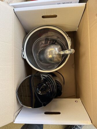 Blandet lot, bordventilatorer, kander, el-kedel, kaffemølle, service, fade