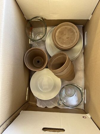 Blandet lot, bordventilatorer, kander, el-kedel, kaffemølle, service, fade