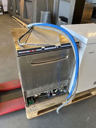 Industri opvaskemaskine COMENDA rustrit stål + kummefryser WASCO