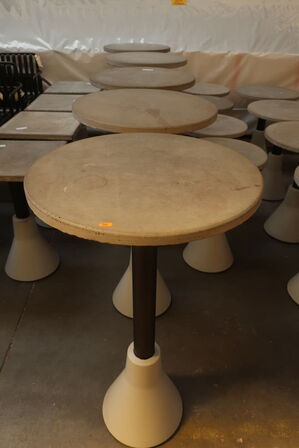 5 stk.  café, restraurant, have, terrassehøjborde. Design: SEDEX BIG FOOT