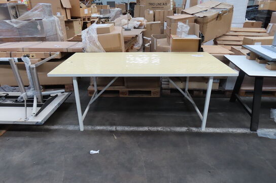 Sildebensbord Herringbone Tile