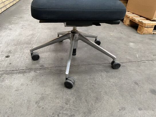 Kontorstol VITRA ID AIR