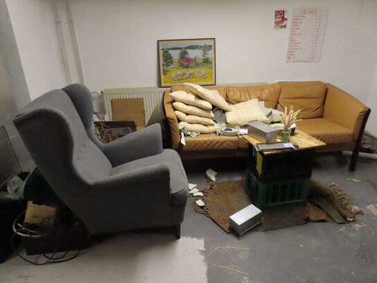 Tøm rummet for møbler, pant og løsdele