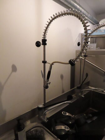 Afskyldningsvask, med 2 stk. amaturer