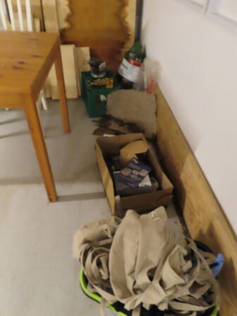 Tøm rummet for møbler, pant og løsdele