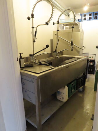 Afskyldningsvask, med 2 stk. amaturer