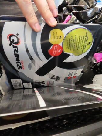 Kasse med div. Klinger QRINGS, BIKE ATTITUDE
