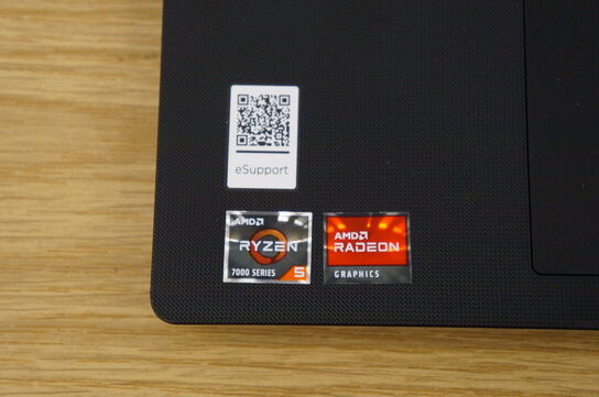 Computer LENOVO V15 G4 AMN