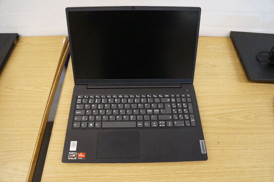 Computer LENOVO V15 G4 AMN