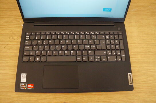 Computer LENOVO V15 G4 AMN