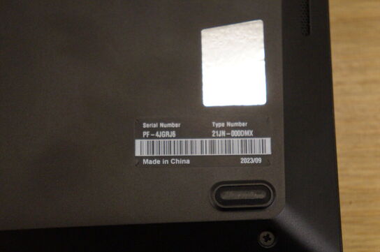 Computer LENOVO PF-4jGRJ6