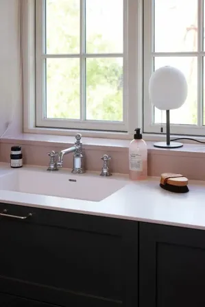 Halo design wrong bordlampe i opalglas ø16 cm h32 cm e27(ubrugt)