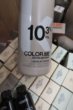 Kasse med diverse hårfarve KEVIN MURPHY