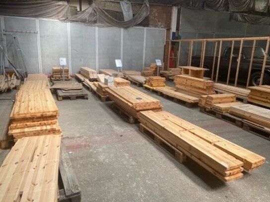 Tøjstativer/borde - Fyrretræs tøjstativer/displayborde