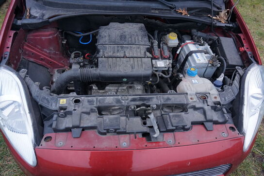 Fiat Punto 1,2 personbil Rød Årg. 2006 