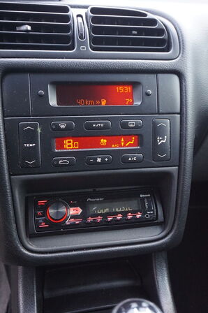 Peugeot 406, 1,8 Sedan Grøn metallic Årg. 2002 (MOMSFRI)