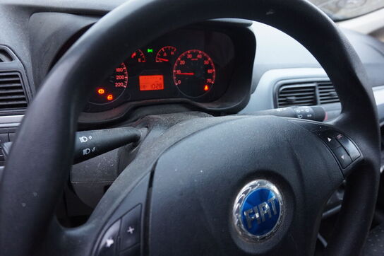 Fiat Punto 1,2 personbil Rød Årg. 2006 