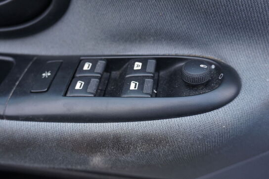 Peugeot 406, 1,8 Sedan Grøn metallic Årg. 2002 (MOMSFRI)