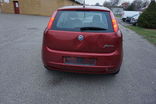 Fiat Punto 1,2 personbil Rød Årg. 2006 