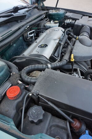 Peugeot 406, 1,8 Sedan Grøn metallic Årg. 2002 (MOMSFRI)