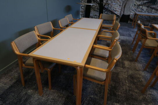 2 stk. borde MAGNUS OLESEN med 8 stk. spisebordsstole