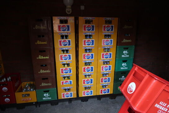 38 kasser med pantflasker