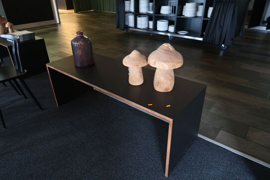 Sofabord med indhold