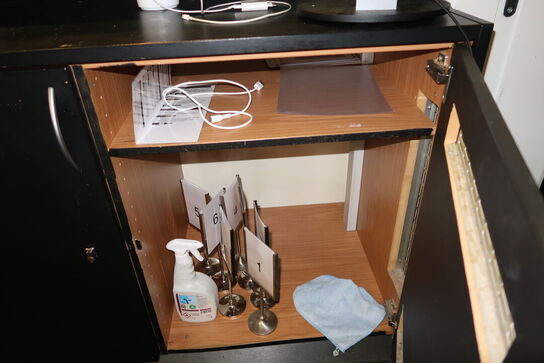 Div. Vinglas, shotsglas, salt/peberkværn, ølkander m.m.