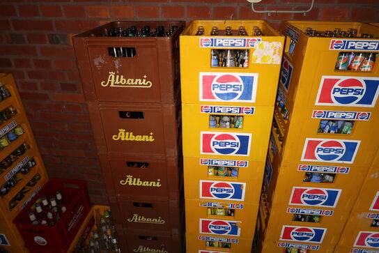 38 kasser med pantflasker