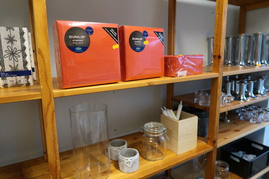 Div. Servietter samt peber/saltkværn