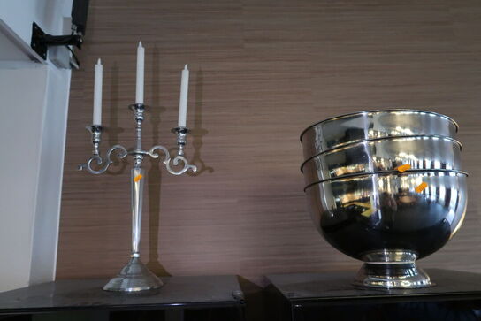 3 stk. champagnekølere samt kandalaber