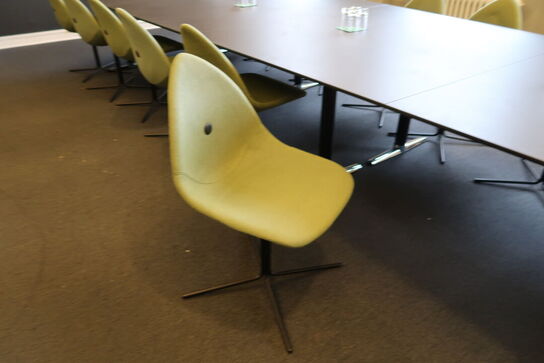 Mødebord med 15 stk. mødestole