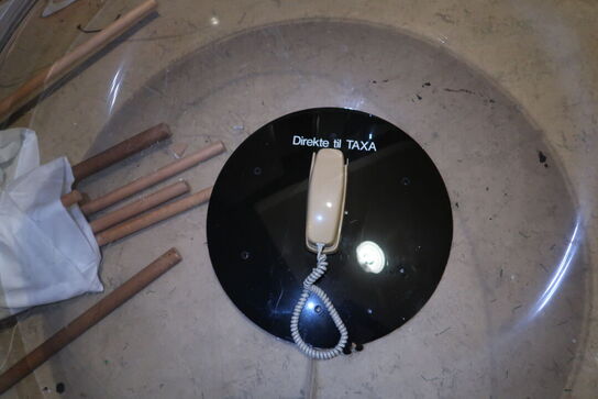 Retrotelefon i kuppel