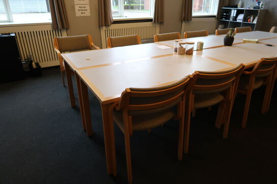 6 stk. mødeborde MAGNUS OLESEN med 14 stk. mødestole