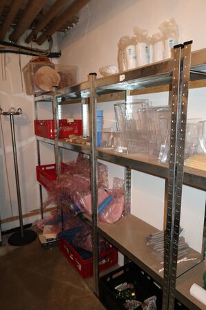 Div. Lagerreoler med indhold