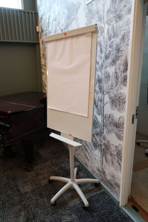 Whiteboard på stativ