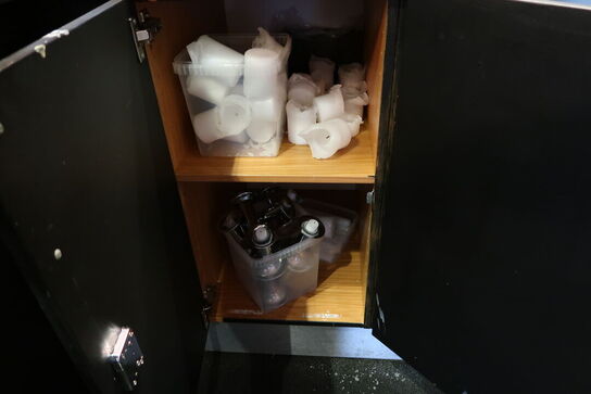 Div. Vinglas, shotsglas, salt/peberkværn, ølkander m.m.