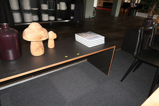 Sofabord med indhold