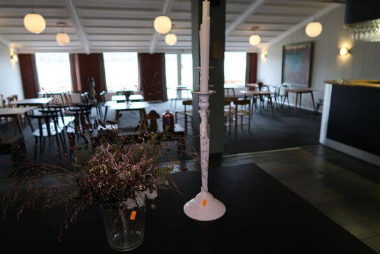 Lysestager, vase m.m.