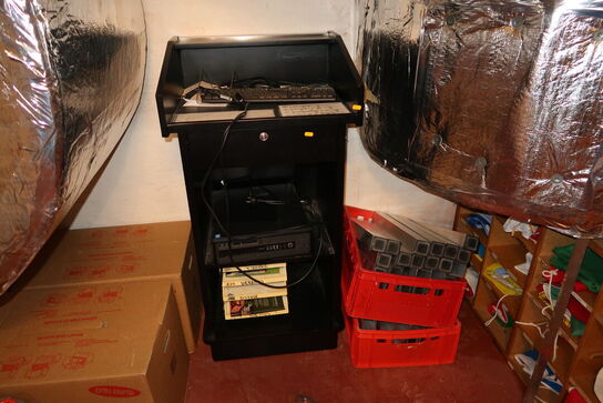 Skrivepult (uden computer)