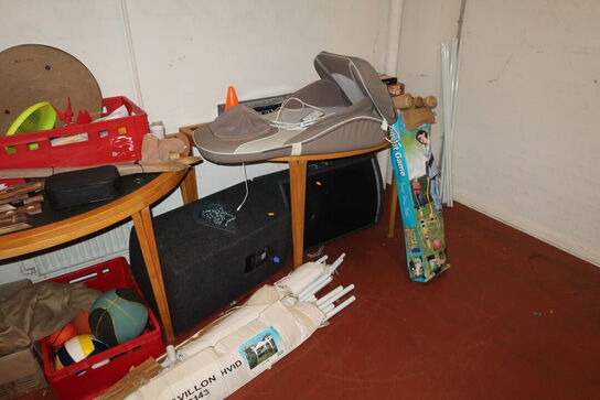 Overheadprojektor, div. Spil og sjov (højtalere medfølger ikke)