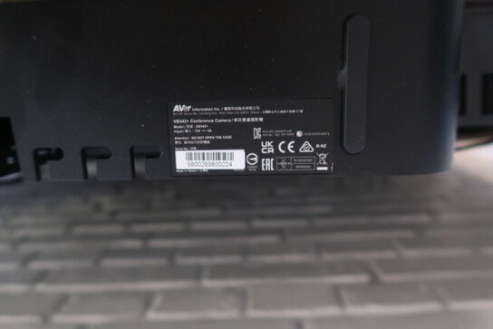 Fjernsyn LG 75UT640S0ZA med konferencekamera AVER VB342+