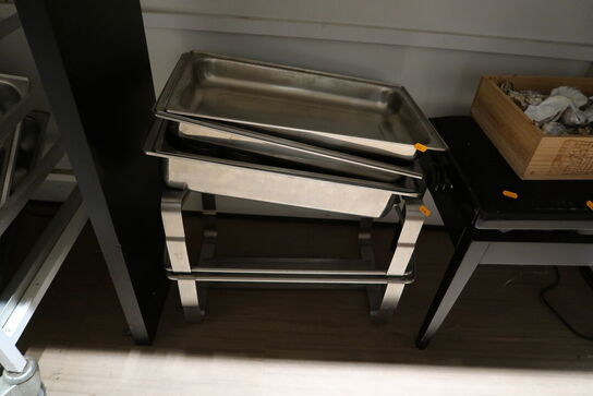 Div. Gastrobakker samt skammel