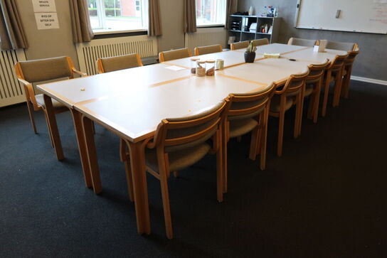 6 stk. mødeborde MAGNUS OLESEN med 14 stk. mødestole