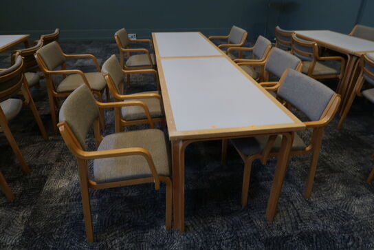 2 stk. borde MAGNUS OLESEN med 8 stk. spisebordsstole