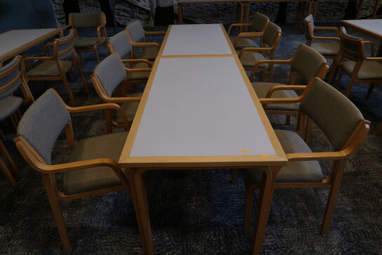 2 stk. borde MAGNUS OLESEN med 8 stk. spisebordsstole